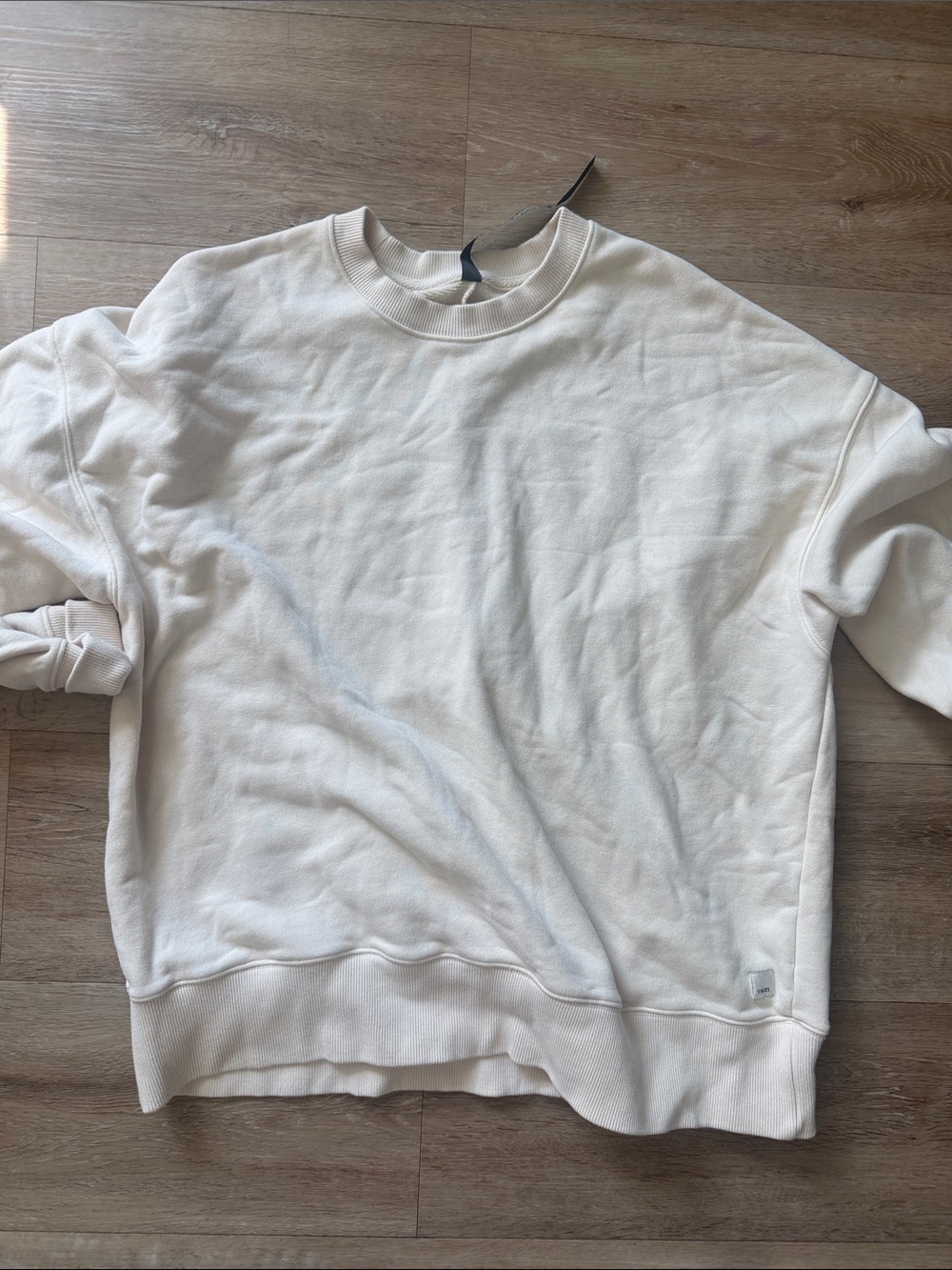 Vuori crew sweater